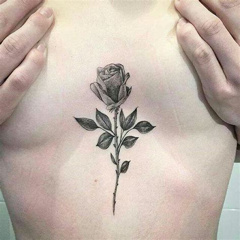 inbetween boob tattoo|Sternum Tattoo Ideas That Will Make You Want A Tattoo。